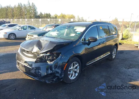 2017 Chrysler Pacifica Touring-L z USA, uszkodzony, nr VIN 2C4RC1BG1HR816344